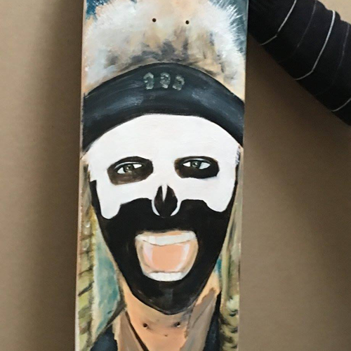 Photo de la customisation d'un skate pour l'anniversaire d'un particulier