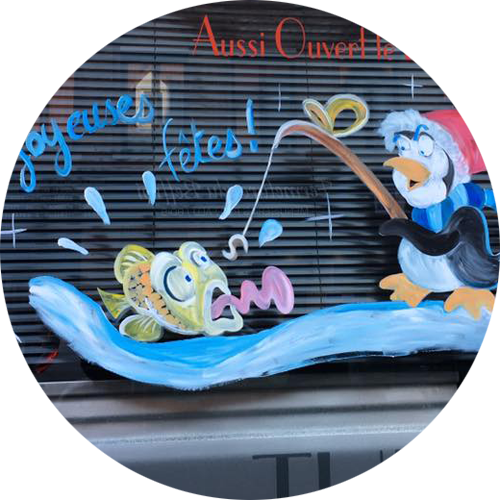 Décoration de noël pour la poissonnerie Entre Ciel et Mer à Bergues